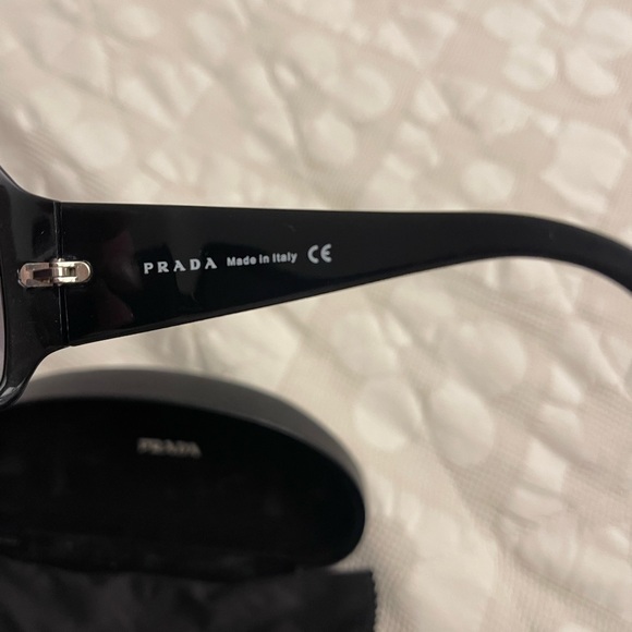 Prada black square logo unisex sunglasses - Picture 6 of 8
